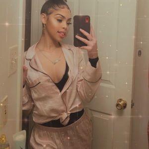 Victoria’s Secret rose gold pajama set✨